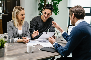 explaining-client explaining client