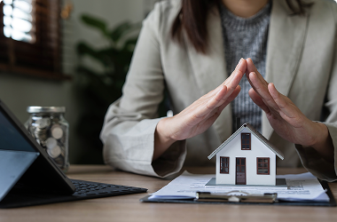 hands-over-mini-house hands over mini house
